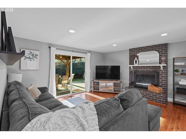 1434 Sw 5TH Pl, Gresham, OR 97080