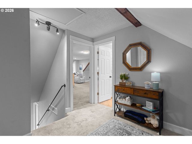 1434 Sw 5TH Pl, Gresham, OR 97080