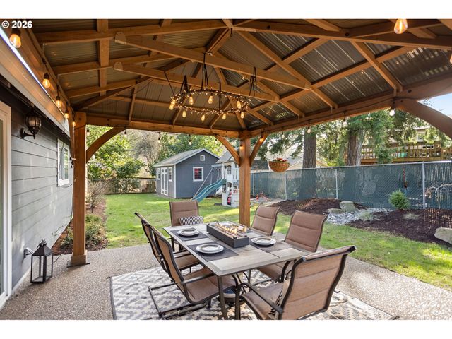 1434 Sw 5TH Pl, Gresham, OR 97080