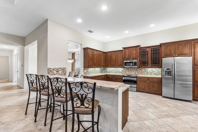 6968 Corning Circle, Boynton Beach, FL 33437