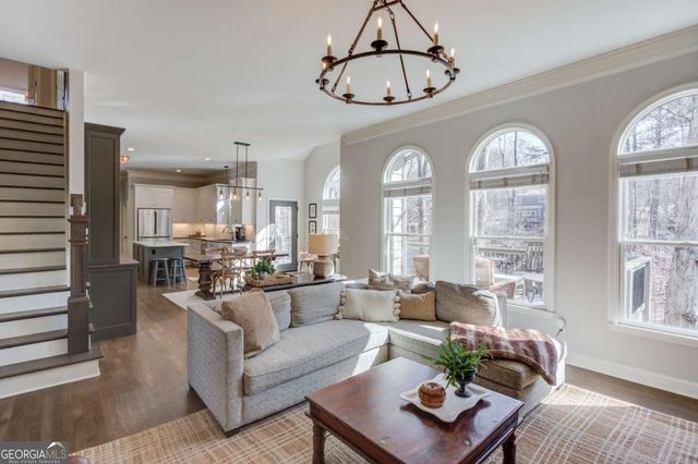 311 Spring Willow Drive, Sugar Hill, GA 30518