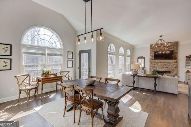 311 Spring Willow Drive, Sugar Hill, GA 30518