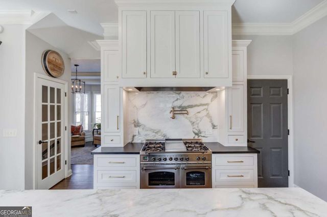 311 Spring Willow Drive, Sugar Hill, GA 30518