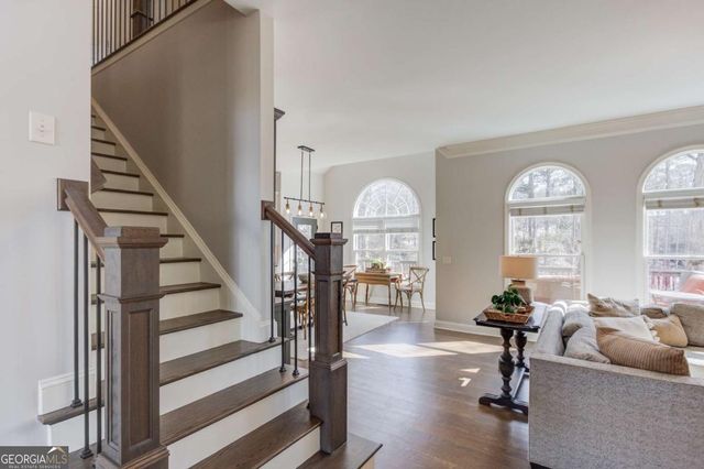 311 Spring Willow Drive, Sugar Hill, GA 30518