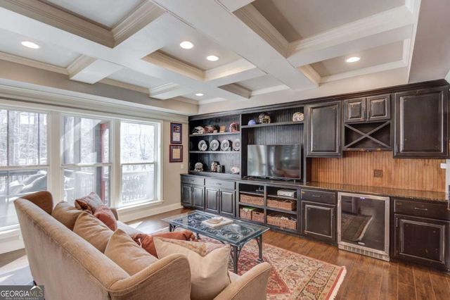 311 Spring Willow Drive, Sugar Hill, GA 30518