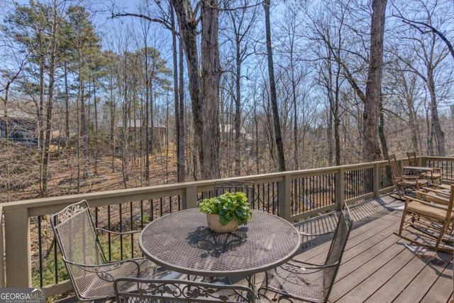 311 Spring Willow Drive, Sugar Hill, GA 30518