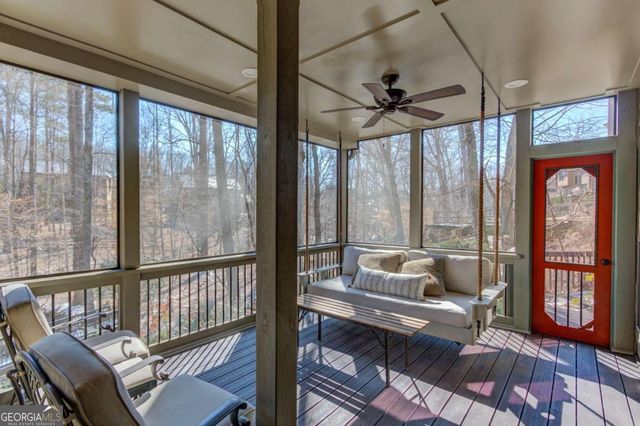 311 Spring Willow Drive, Sugar Hill, GA 30518