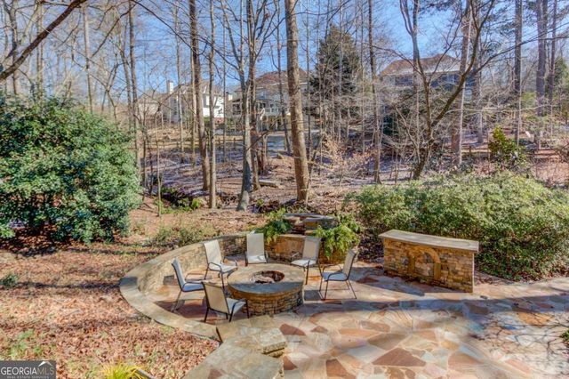 311 Spring Willow Drive, Sugar Hill, GA 30518