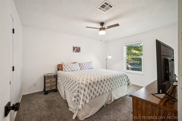 2323 W Atlanta Court, Broken Arrow, OK 74012