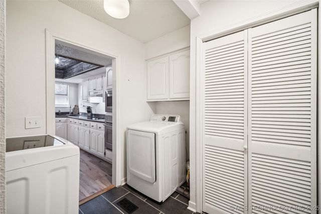 2323 W Atlanta Court, Broken Arrow, OK 74012