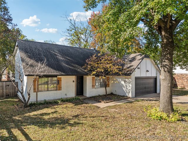 2323 W Atlanta Court, Broken Arrow, OK 74012