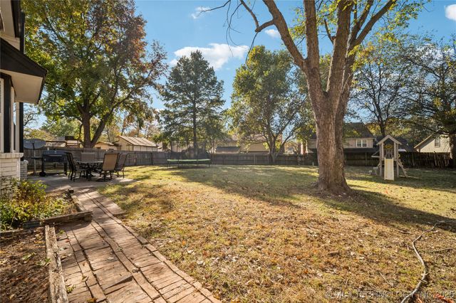 2323 W Atlanta Court, Broken Arrow, OK 74012