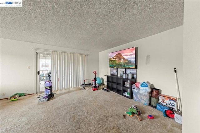 38850 Bell St, Fremont, CA 94536