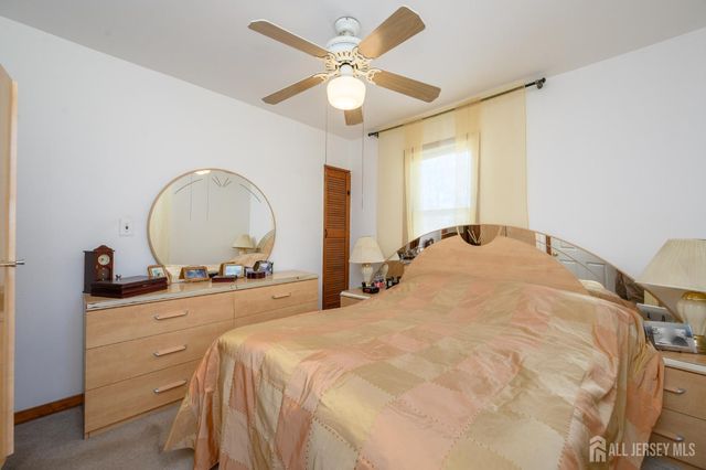 19 Skyland Avenue, Wanaque, NJ 07420