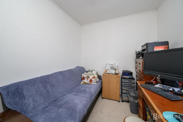 19 Skyland Avenue, Wanaque, NJ 07420