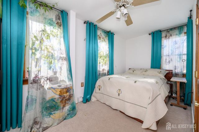 19 Skyland Avenue, Wanaque, NJ 07420