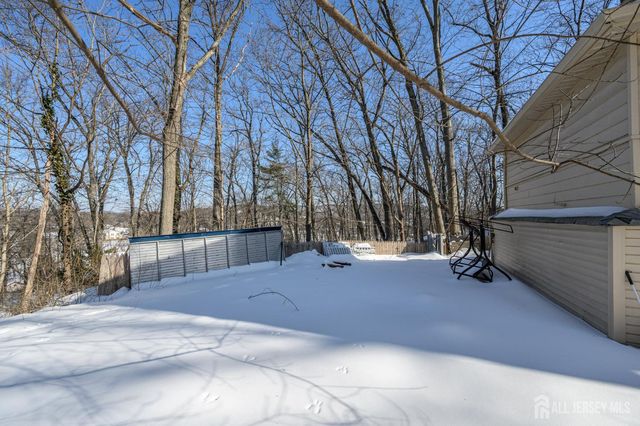 19 Skyland Avenue, Wanaque, NJ 07420