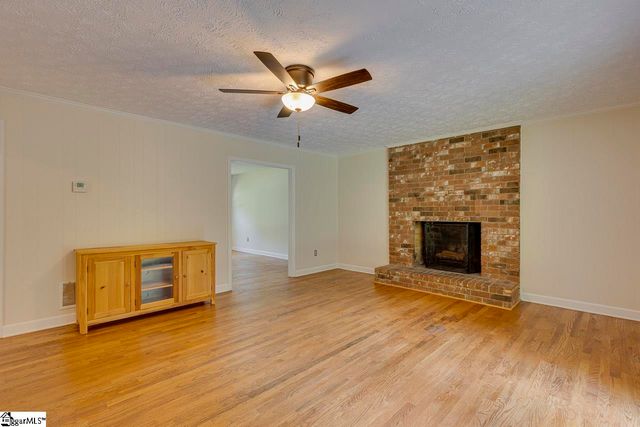 507 Hedgewood Terrace, Greer, SC 29650