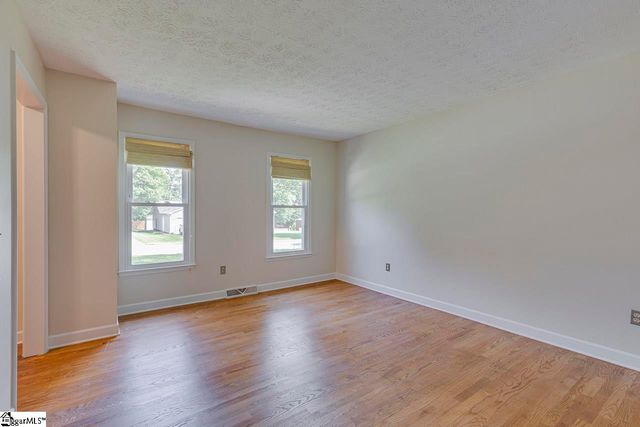 507 Hedgewood Terrace, Greer, SC 29650