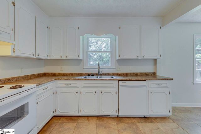 507 Hedgewood Terrace, Greer, SC 29650