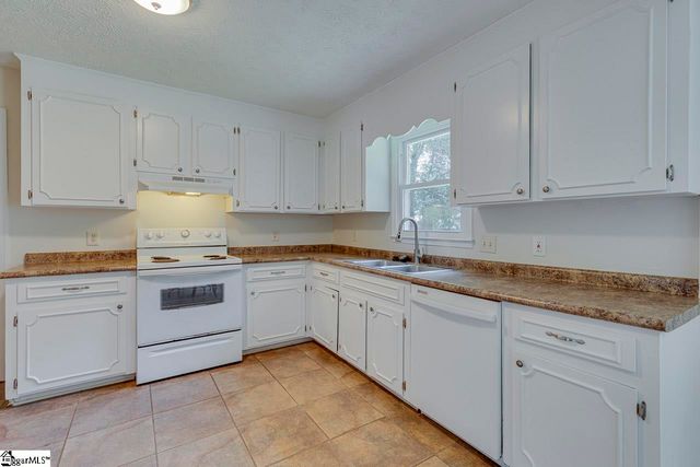 507 Hedgewood Terrace, Greer, SC 29650