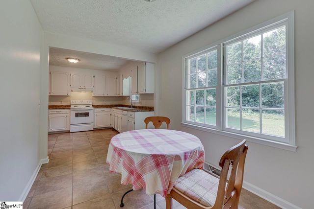507 Hedgewood Terrace, Greer, SC 29650