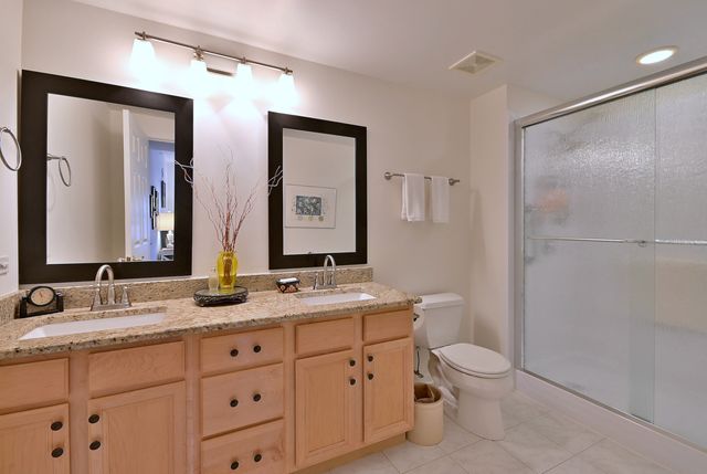 210 N Addison Avenue 301, Elmhurst, IL 60126