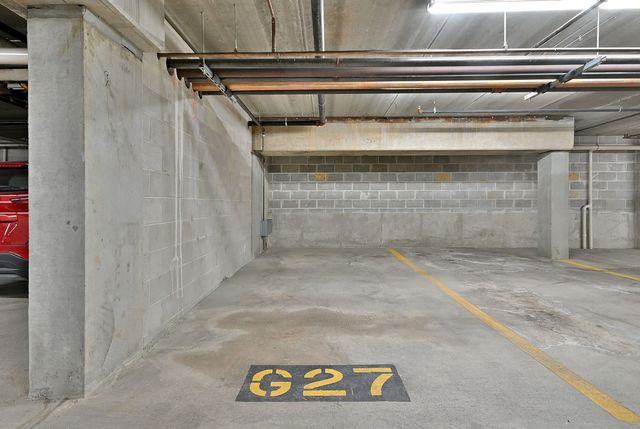 210 N Addison Avenue 301, Elmhurst, IL 60126