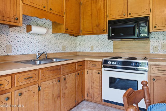 1538 Westmont Drive, Greenville, NC 27834