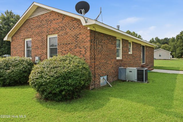 1538 Westmont Drive, Greenville, NC 27834