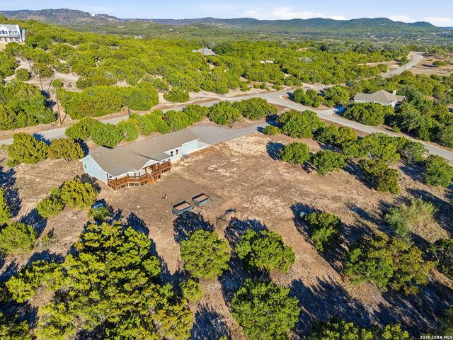 1909 Bear Springs, Pipe Creek, TX 78063