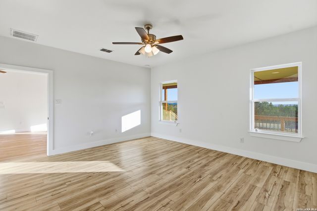 1909 Bear Springs, Pipe Creek, TX 78063