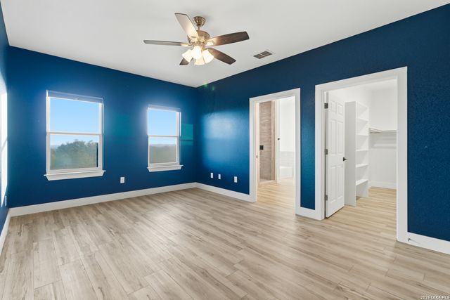 1909 Bear Springs, Pipe Creek, TX 78063