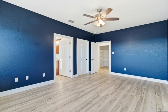 1909 Bear Springs, Pipe Creek, TX 78063