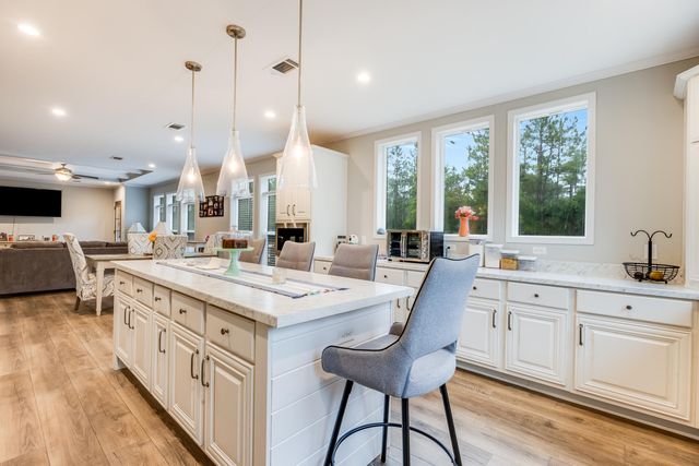 120 W Clover Lane, Defuniak Springs, FL 32433