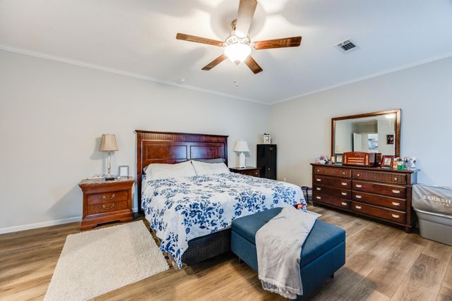 120 W Clover Lane, Defuniak Springs, FL 32433