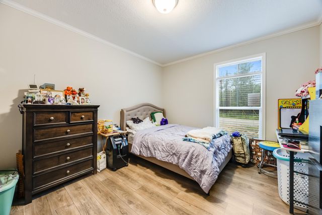 120 W Clover Lane, Defuniak Springs, FL 32433