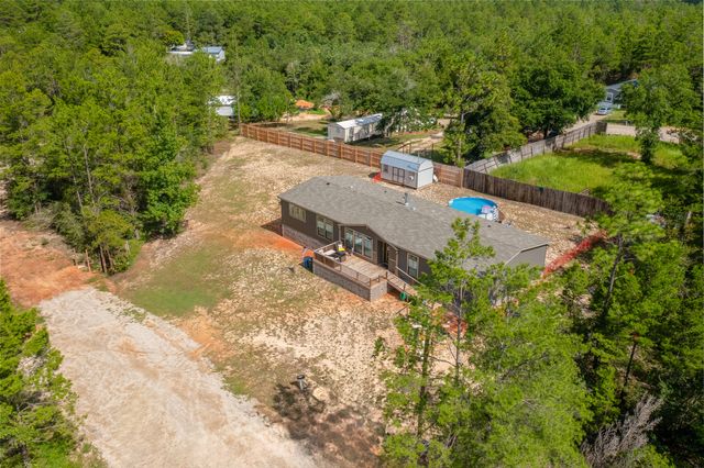120 W Clover Lane, Defuniak Springs, FL 32433