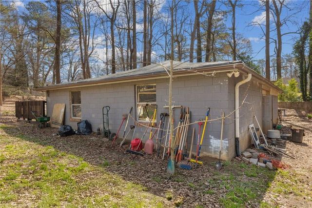 2049 Shady Lane, Tucker, GA 30084