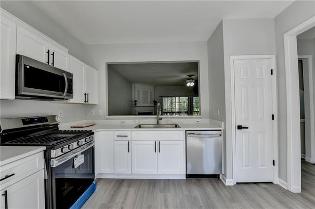 3977 Howell Park Road, Duluth, GA 30096