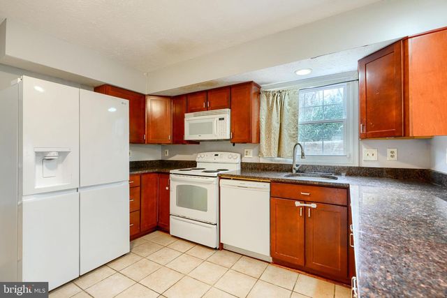 9318 HINES ESTATES DR, Parkville, MD 21234