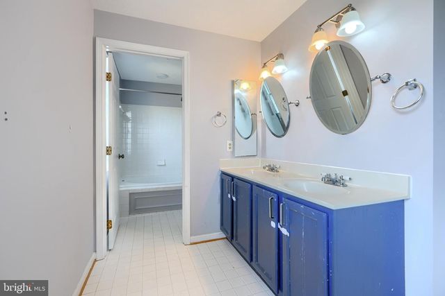 9318 HINES ESTATES DR, Parkville, MD 21234