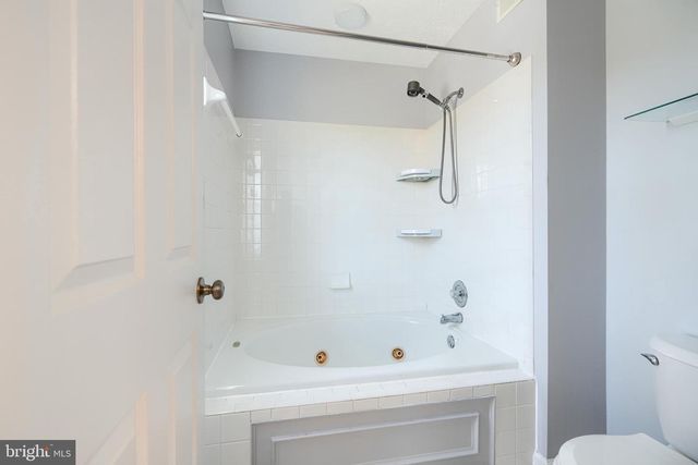 9318 HINES ESTATES DR, Parkville, MD 21234