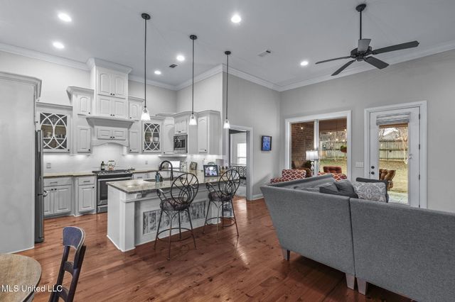 910 Abundance Crossing, Flowood, MS 39232