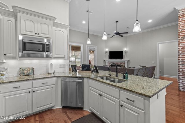 910 Abundance Crossing, Flowood, MS 39232