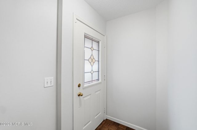 3127 Evergreen Road, Toledo, OH 43606