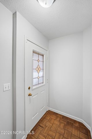 3127 Evergreen Road, Toledo, OH 43606