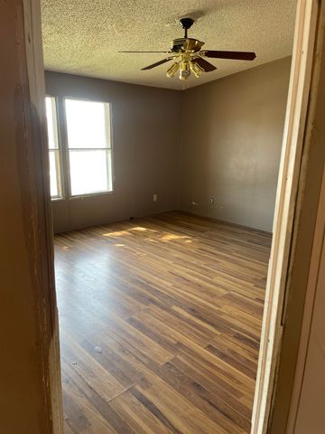 576 Stewart Street, De Beque, CO 81630