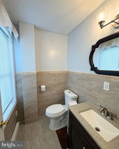 2438 S BANCROFT ST, Philadelphia, PA 19145