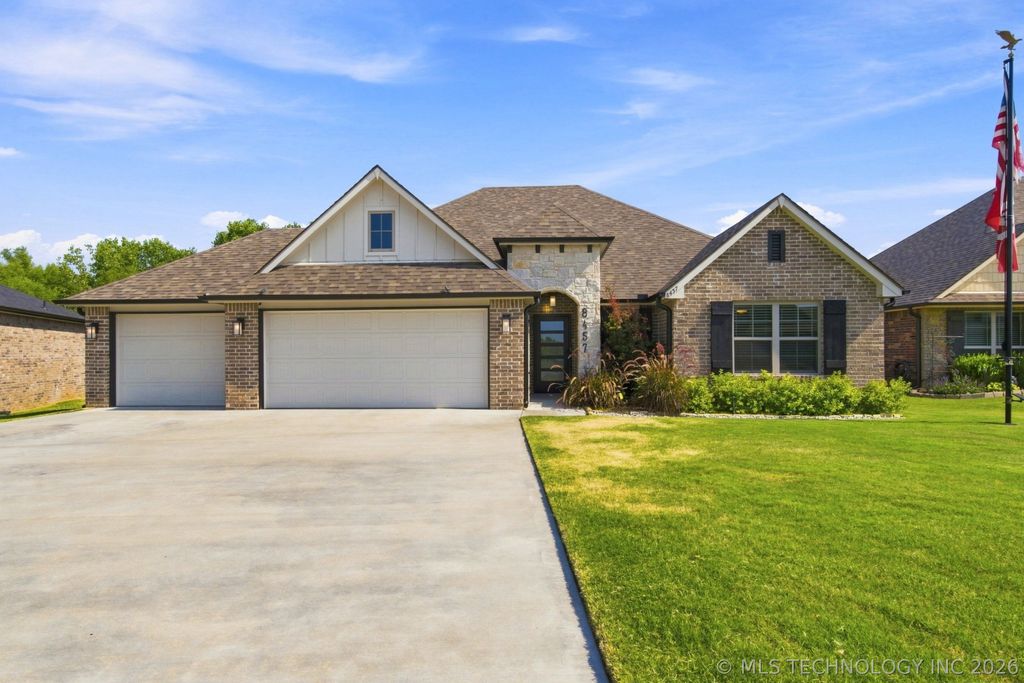 8457 Spring Creek Court, Claremore, OK 74019